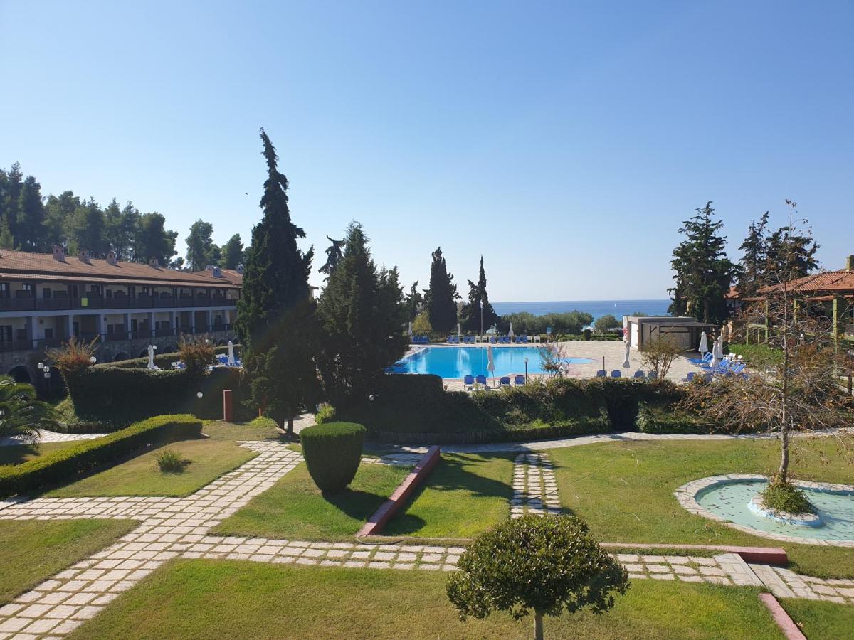 Simantro Hotel