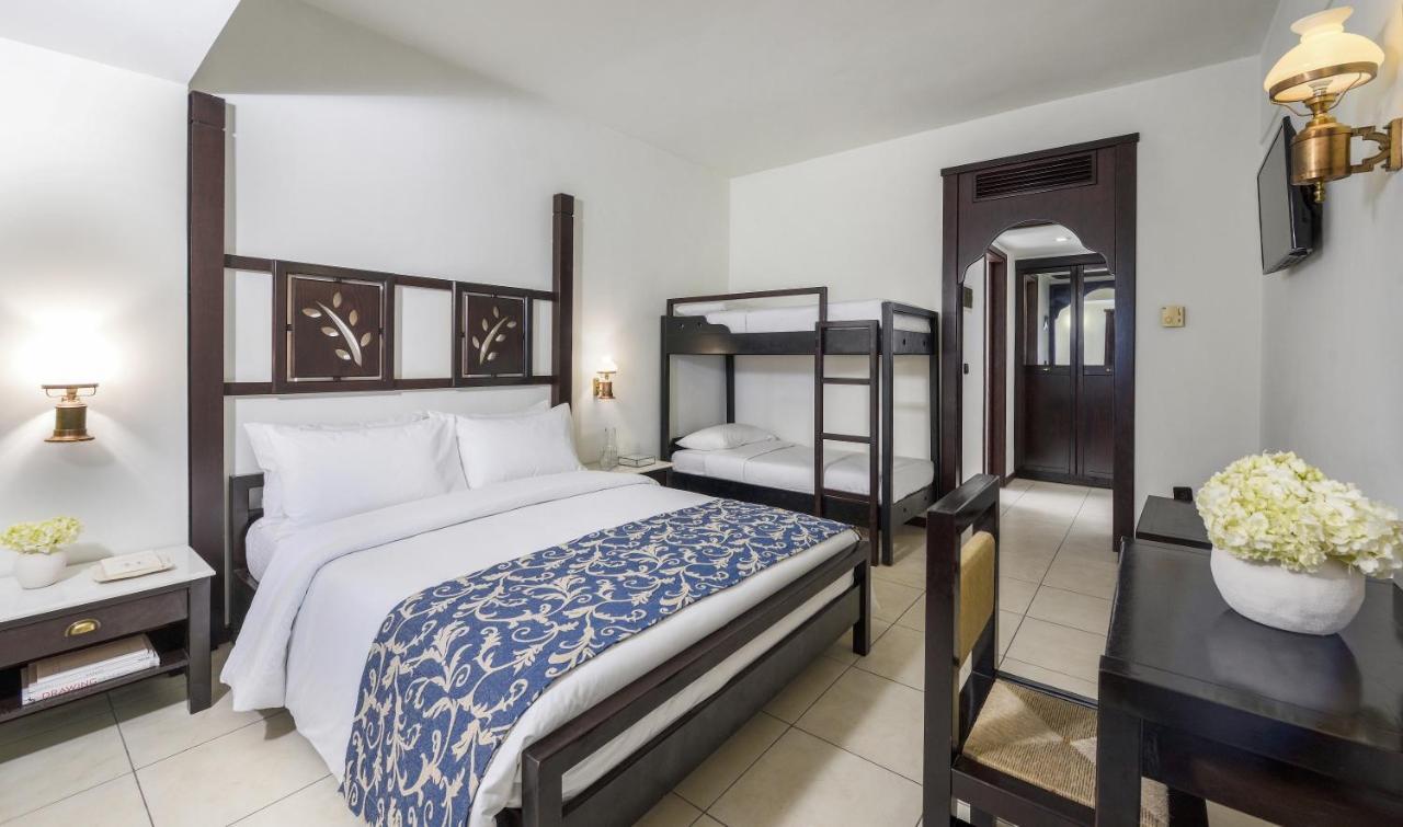 Simantro Hotel